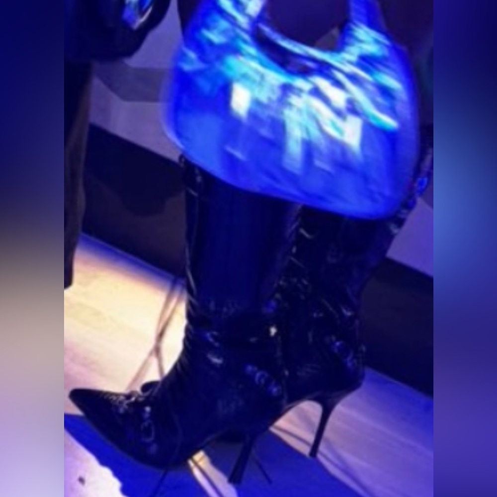 Black Animal Skin Imitated Faux Leather Knee-High Boots - Picture 3 of 3